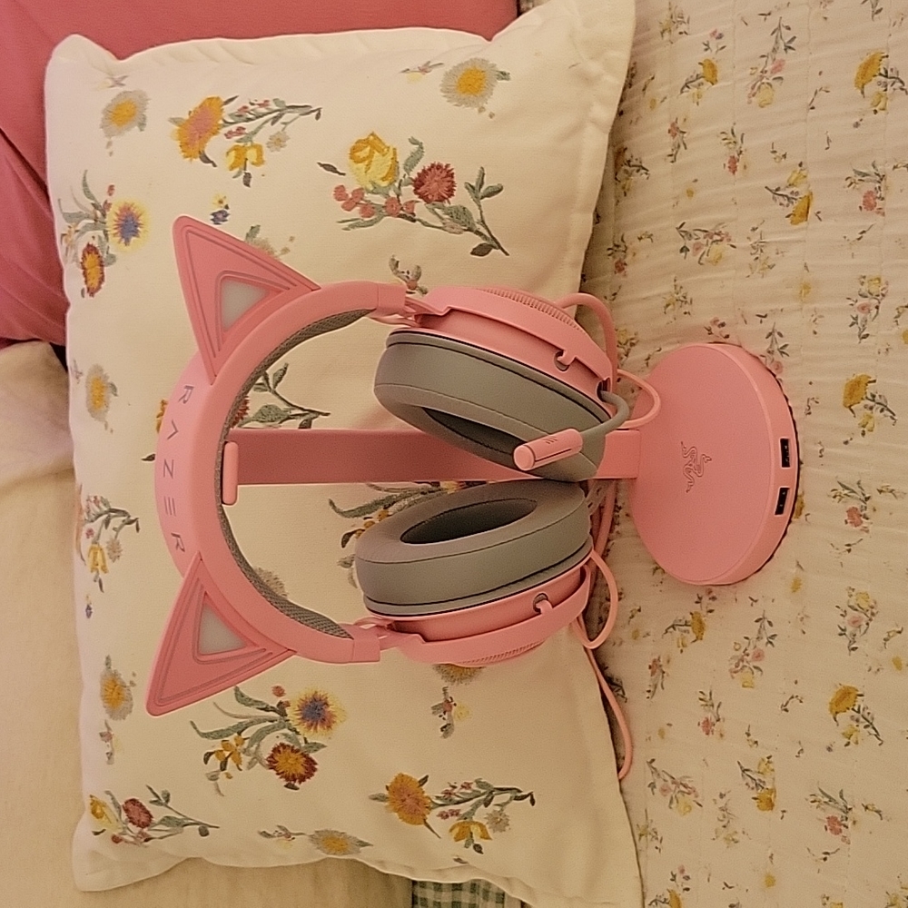 Razer Kraken Wired Headset Kitty Edition in Rose Quartz (Pink)